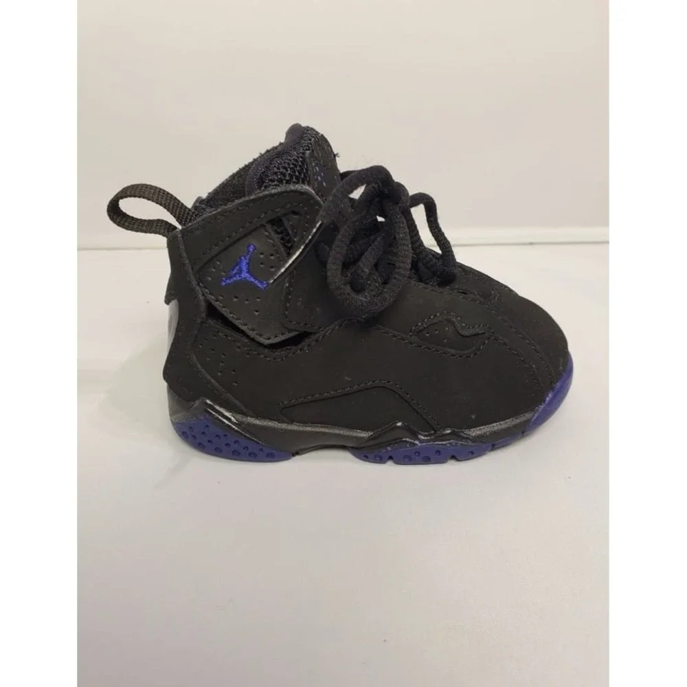 Jordan True‎ Flight BT Toddler 6C Black Purple Sneakers Unisex Kids Boys